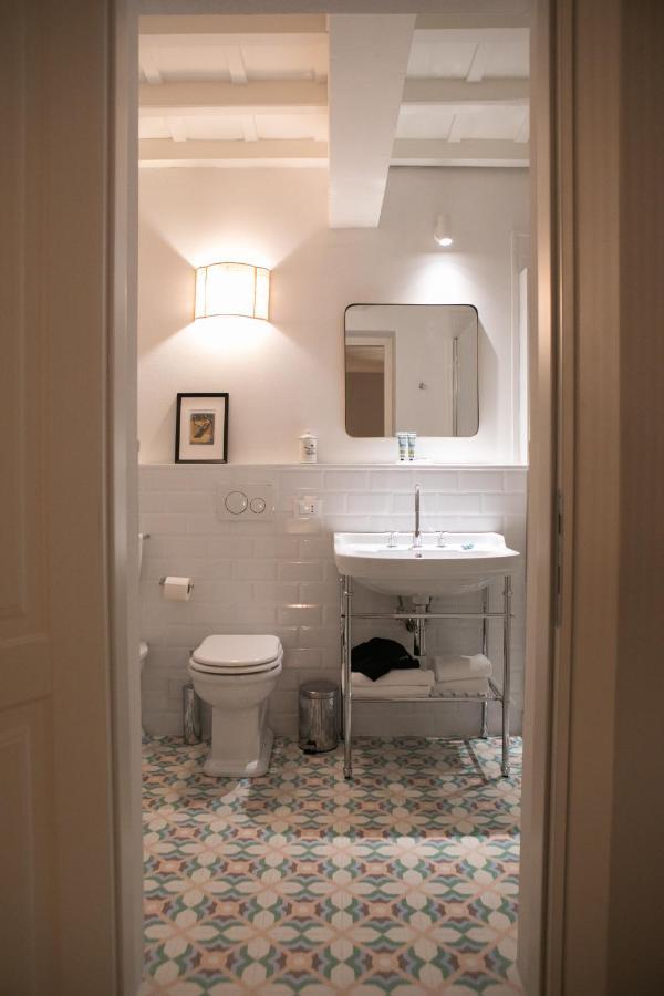 Lunaria Suites - Fyodor Dostoyevsky'S House Florence Ngoại thất bức ảnh