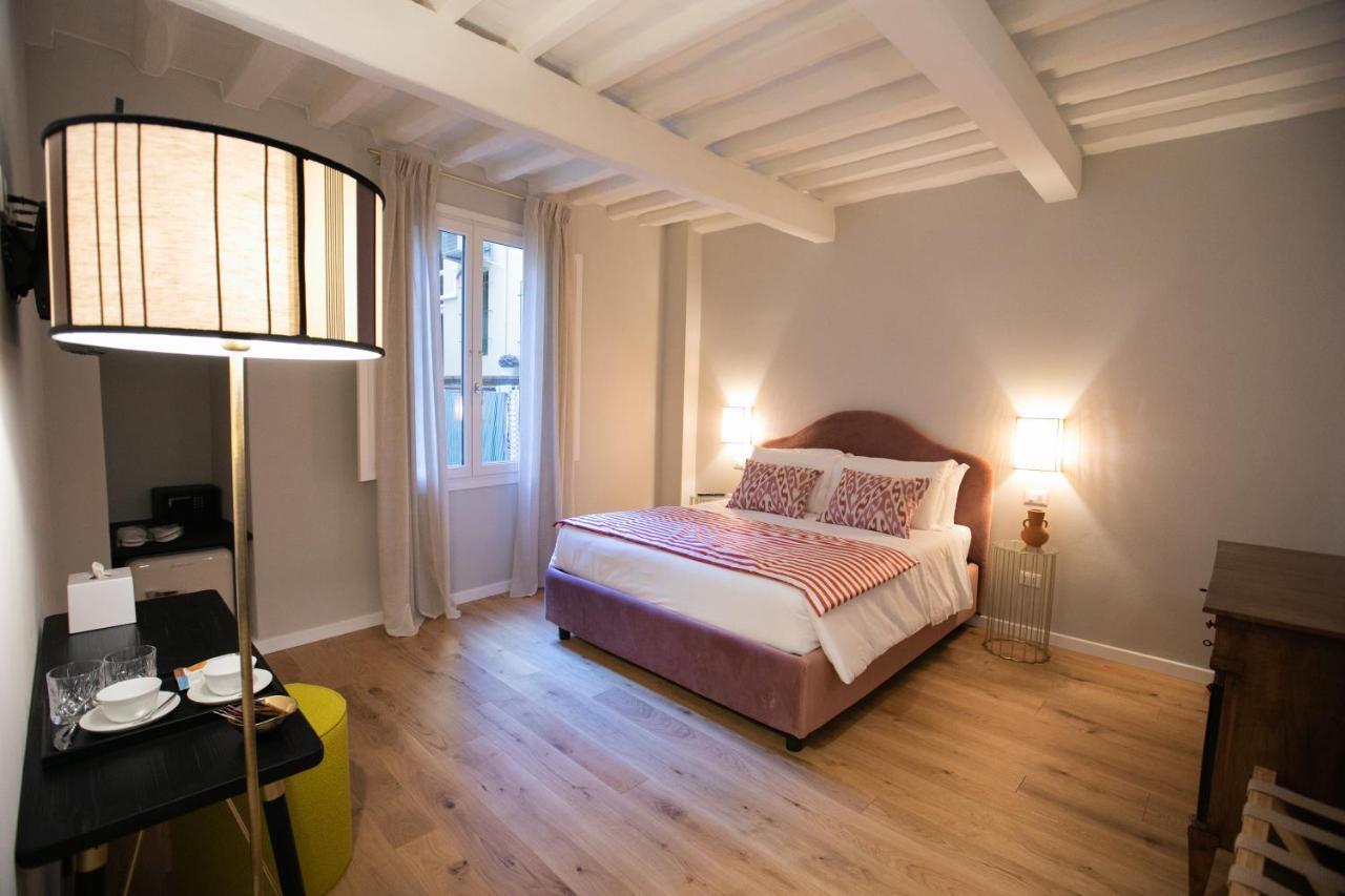 Lunaria Suites - Fyodor Dostoyevsky'S House Florence Ngoại thất bức ảnh